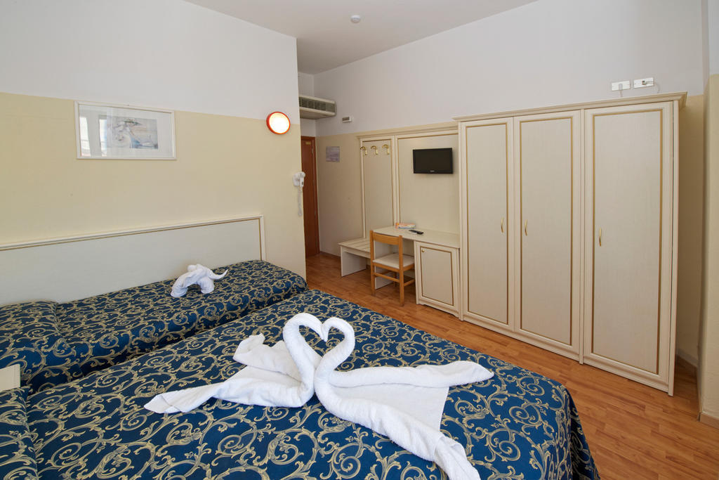 Hotel Garden Cattolica Zimmer foto