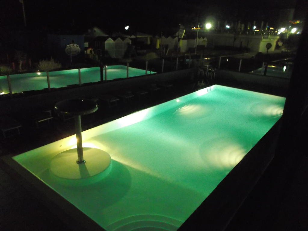 Hotel Garden Cattolica Exterior foto